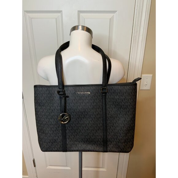 Michael Kors Black Pebbeled Leather Maisie Large Logo 3-in-1 Tote Bag - Picture 1 of 11